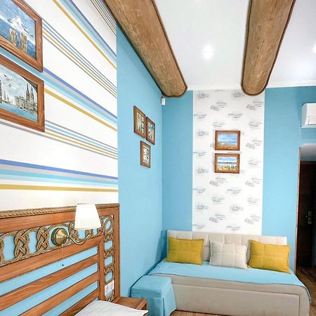 Lucky Ship Art Hotel Одеса Екстериор снимка