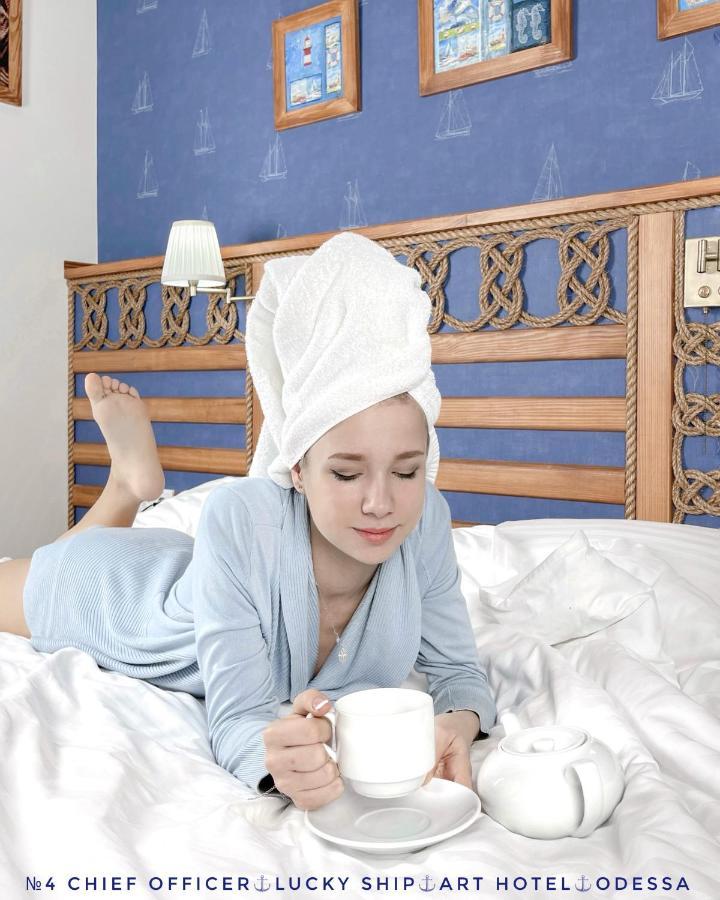 Lucky Ship Art Hotel Одеса Екстериор снимка