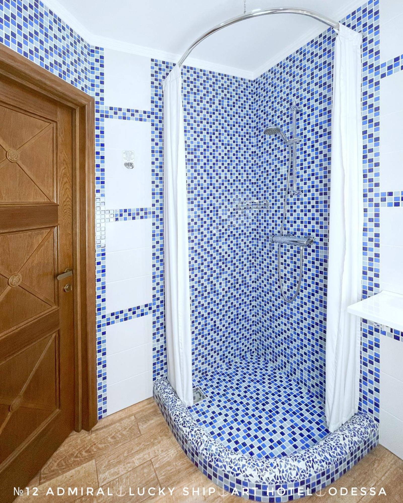 Lucky Ship Art Hotel Одеса Стая снимка